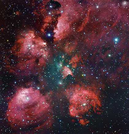 猫爪星云`The Cat\’s Paw Nebula by Cosmic Photo