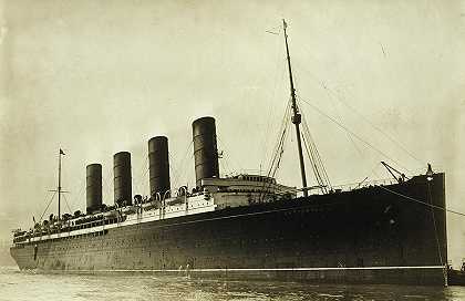 卢西塔尼亚港，可能在纽约，1907年`Lusitania coming into Port, possibly in New York, 1907 by George Grantham Bain