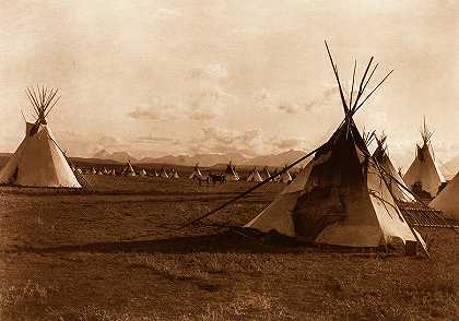 皮耶根营地`Piegan Encampment by Edward Sheriff Curtis