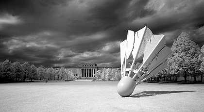 纳尔逊·阿特金斯艺术博物馆，羽毛球雕塑`Nelson Atkins Art Museum, Shuttlecocks Sculpture by Carol McKinney Highsmith