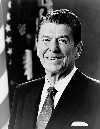 罗纳德·里根总统的官方肖像`Official portrait of President Ronald Reagan by Official White House Photo
