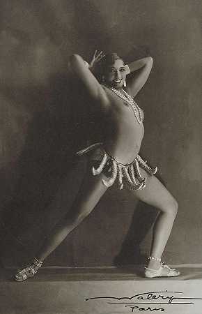 约瑟芬·贝克，香蕉服装，1927年`Josephine Baker, Banana Costume, 1927 by Stanislaus Julian Walery