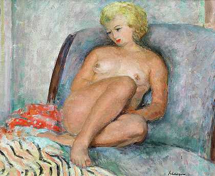 蹲在蓝色沙发上的裸体女性`Crouching Female Nude on Blue Sofa by Henri Lebasque