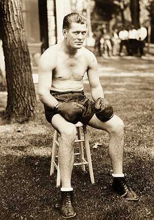 吉恩·唐尼，美国职业拳击手`Gene Tunney, American Professional Boxer by American School
