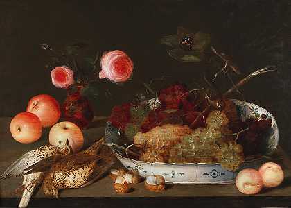 彼得·比诺伊特的《带鸟的水果和花朵静物》`A fruit and flower still life with birds by Peter Binoit