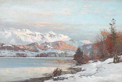 在阿尔卑斯山的背景景观中，晨光照耀着山湖的冬季景观`Vinterlandskab med morgenlys over bjergsø, i baggrunden udsigt til Alperne by Anders Andersen-Lundby