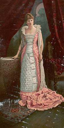 穿珍珠裙的女人`Woman in pearl dress (1885)