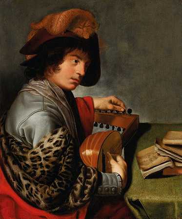一个戴着羽绒帽和毛皮的男人在摆满书的桌子前偷了一把琵琶`A man in a plumed hat and fur stole tuning a lute before a table with books by Johannes Baeck