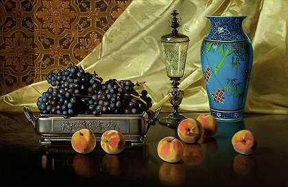 银色盘子里的桃子和葡萄的静物画`Still Life with Peaches and Grapes in a Silver Dish by Edward Charles Leavitt