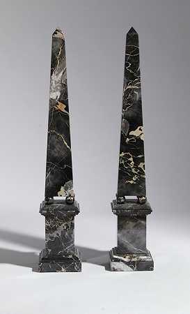 ` by Paar dekorative italienische Obelisken