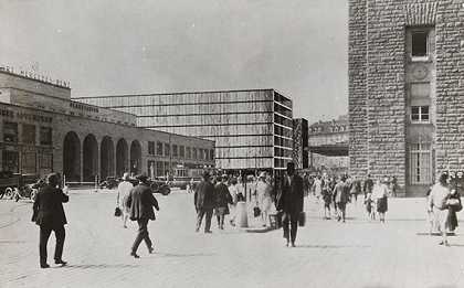 斯图加特办公楼，项目设计，1928年左右。 by Ludwig Mies van der Rohe