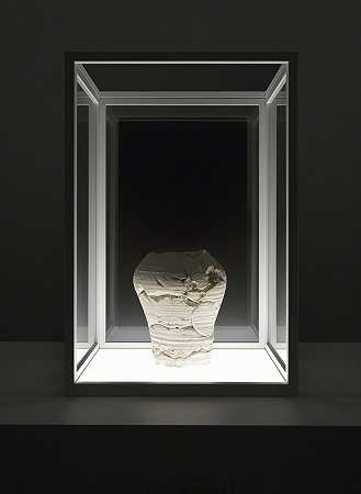 花瓶的虚空（花瓶的虚空），2005年 by Giuseppe Penone