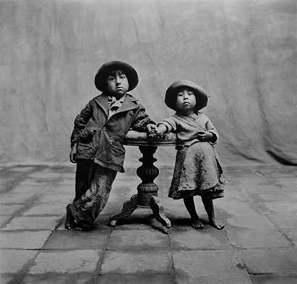 库斯科儿童，秘鲁，1948年 by Irving Penn