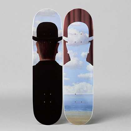 2018年雷内·马格里特设计的Décalcomanie滑板甲板 by René Magritte