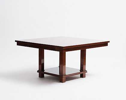 大型双层方桌（两张之一），1955年 by Jacques Adnet