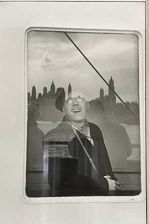 《窗中人》，1960年 by Henri Cartier-Bresson