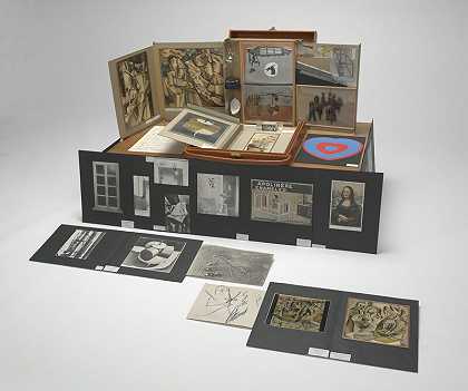 手提箱，1948年 by Marcel Duchamp
