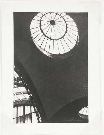圆形天花板窗户（摘自纽约州原宾夕法尼亚车站），1965年 by Mark Freeman