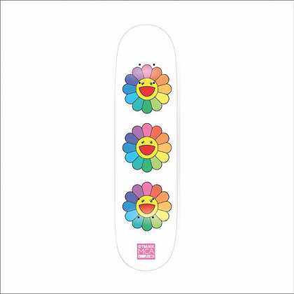 花卉8.0滑板（白色），2017年 by Takashi Murakami