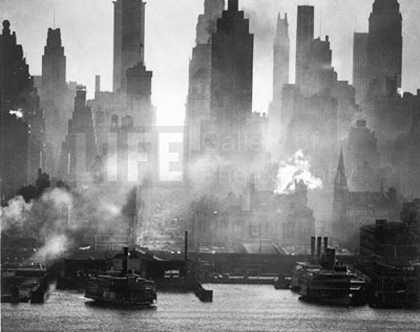 1946年，从新泽西州威霍肯市看纽约州42街 by Andreas Feininger