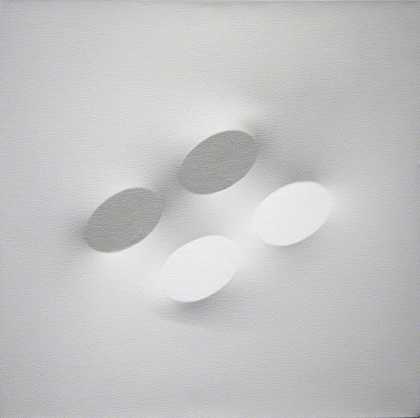 4椭圆形白色，1991年 by Turi Simeti