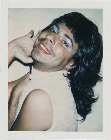 鲍勃·科拉塞洛于1973年出演《Drag》 by Andy Warhol