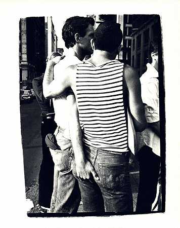 安迪·沃霍尔，一对同性恋夫妇的照片，1980年，1980-1986年 by Andy Warhol