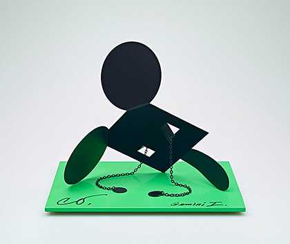 几何鼠标缩放E，桌面，2013年 by Claes Oldenburg