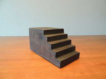 陷阱（楼梯），1971年 by Carel Visser