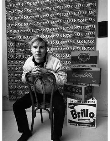Andy Warhol With Box，1964（1964） by Ken Heyman
