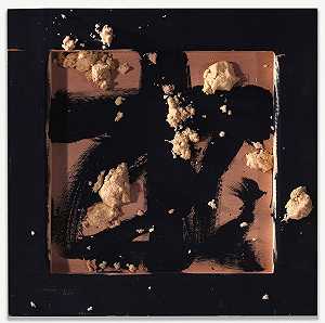《黑色广场与物质》（2002） by Antoni Tàpies