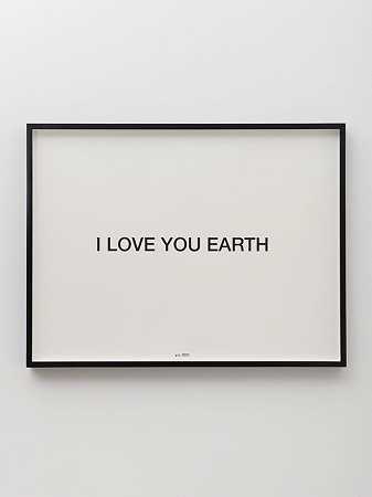 《我爱你地球》（2021） by Yoko Ono