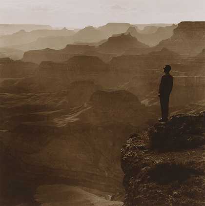 亚利桑那州大峡谷，从东到西a.k.a.远征自画像系列：1979-1989（1987） by Tseng Kwong Chi
