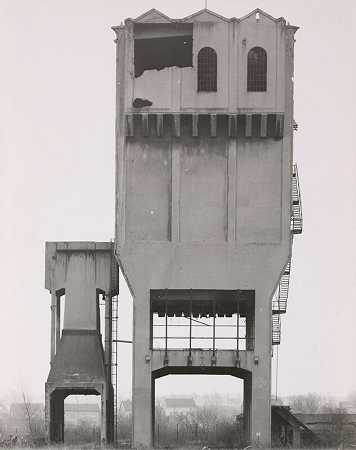 锡洛für Kokskohle，约1920年，北亚琛Kokerei Escheveiler保护区（焦煤筒仓，约1920年，亚琛Escheveiler保护区焦化厂），来自Industriebauten（工业建筑）（1965年） by Bernd and Hilla Becher