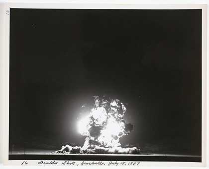 暗黑破坏神射击，火球，1957年7月15日，来自内华达州的原子试验（1957年） by United States Atomic Energy Commission
