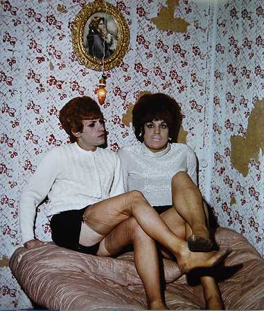我易装癖，西西和一个朋友（1965-1967） by Lisetta Carmi