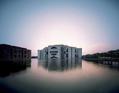 国民议会大厦（1962-1983） by Louis Kahn