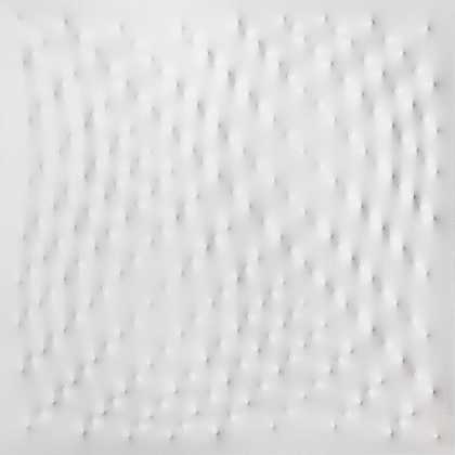 白色表面（2008） by Enrico Castellani