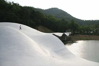 日本岐阜市森美男市殡仪馆（2004-2006） by Toyo Ito