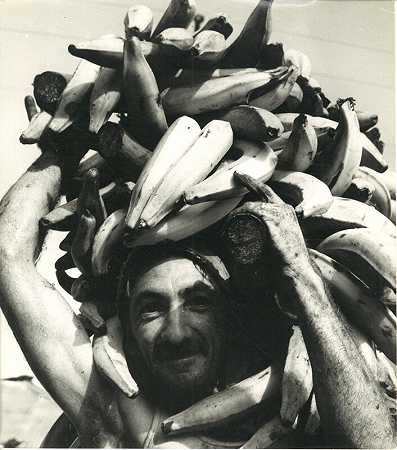 香蕉人。哥伦比亚阿拉塔卡（1949年） by Leo Matiz