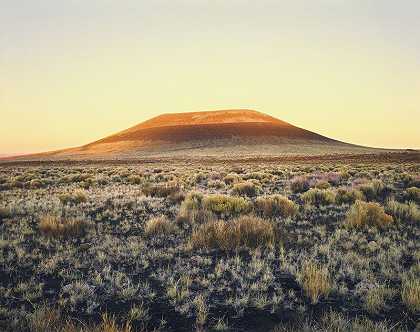日落时的罗登陨石坑（2009） by James Turrell