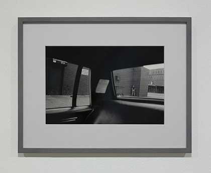 出租车系列：格林威治村铁砧（1984） by Joseph Rodriguez