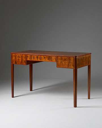 “内弗提提”办公桌（1947年） by Carl Malmsten