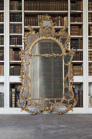 乔治三世（George III）洛可可（Lococo）镀金纸机多片式镜子。（约1770年） by George III