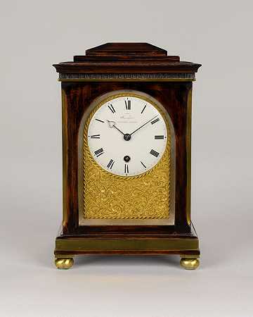 一款精美的英国摄政时期埃博尼斯倒角顶部壁炉架钟表（约1820年） by Barraud, Cornhill