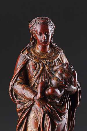 精美的法国文艺复兴时期雕刻和染色的黄杨木圣母和基督圣婴（1550-1600） by European Works of Art