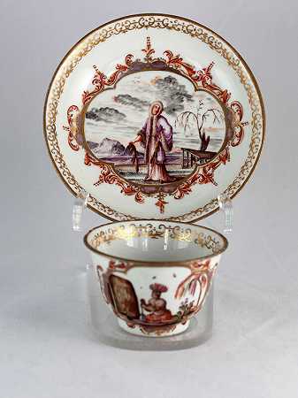 Böttger陶瓷茶碗和茶托，带有因纽特人和北美印第安人装饰（约1720-1722年） by Meissen Porcelain Manufactory