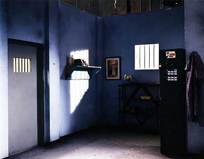 布景三（女子监狱）（1997年） by Luis Molina-Pantin