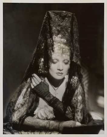 《魔鬼是女人》（THE DEVIL IS A WOMAN，1935）原版超大双人摄影棚照片，美国 – 《魔鬼是女人》（1935年）-原版-超大-双倍重量-工作室-照片-美国