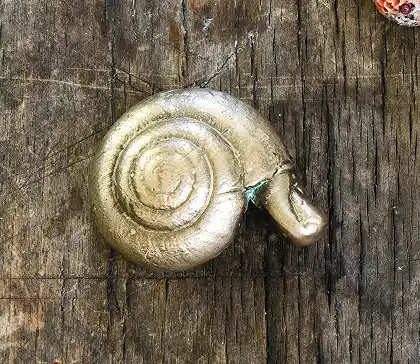 蜗牛小指 – 克劳德·拉兰